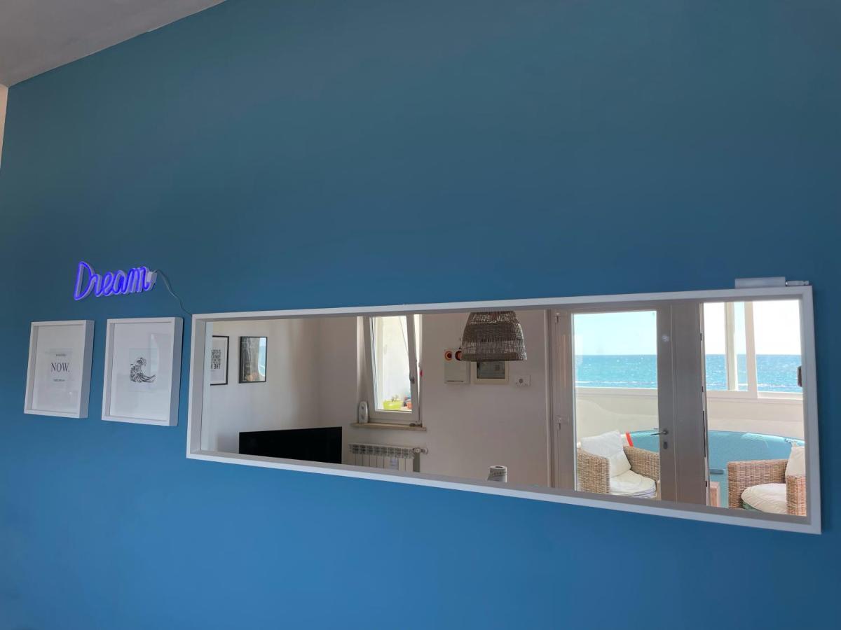 Casasullaspiaggia_roma Holiday home Focene