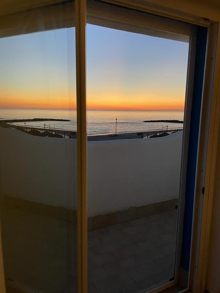 Holiday home Casasullaspiaggia_roma *